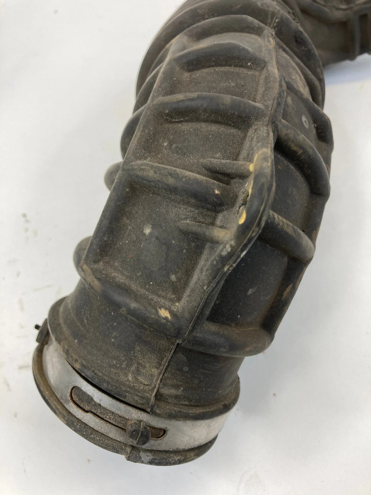 2001-2007 DODGE CARAVAN 3.3L AIR INTAKE CLEANER HOSE DUCT TUBE PIPE OEM