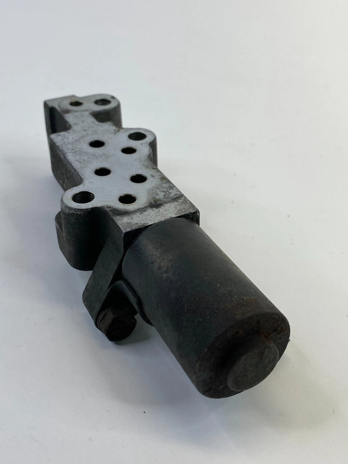 2002-2008 NISSAN MAXIMA 3.5L 24V ENGINE VARIABLE VALVE TIMING VVT SOLENOID OEM