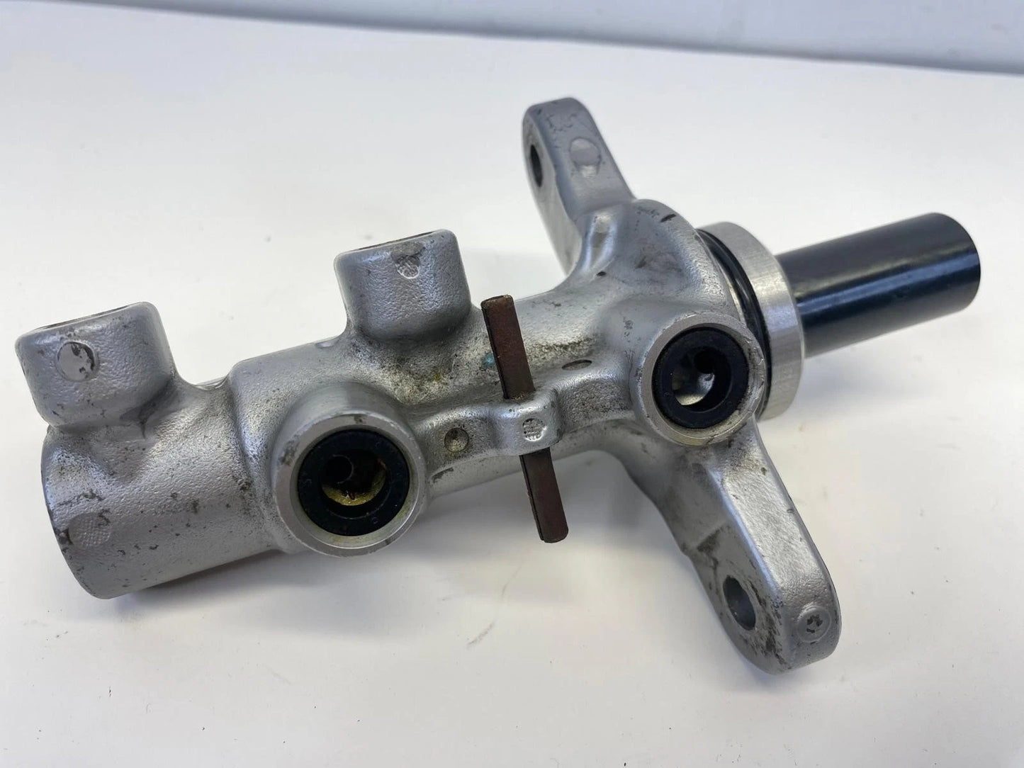 2016-2020 HONDA CIVIC COUPE 1.5L L4 A/T FWD POWER BRAKE MASTER CYLINDER ASSY OEM