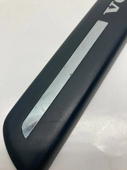 2004-2011 VOLVO S40 FRONT LEFT DOOR SILL STEP SCUFF PLATE MOLDING 30744287 OEM