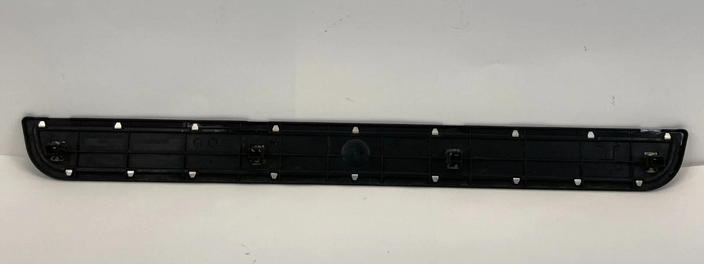 2007-2013 NISSAN ALTIMA FRONT RIGHT DOOR SCUFF SILL TRIM PLATE 999M1-UT000 OEM