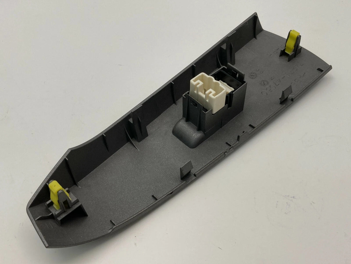 2004-2009 TOYOTA PRIUS RIGHT REAR SIDE WINDOW CONTROL SWITCH W/ TRIM 74271-47050