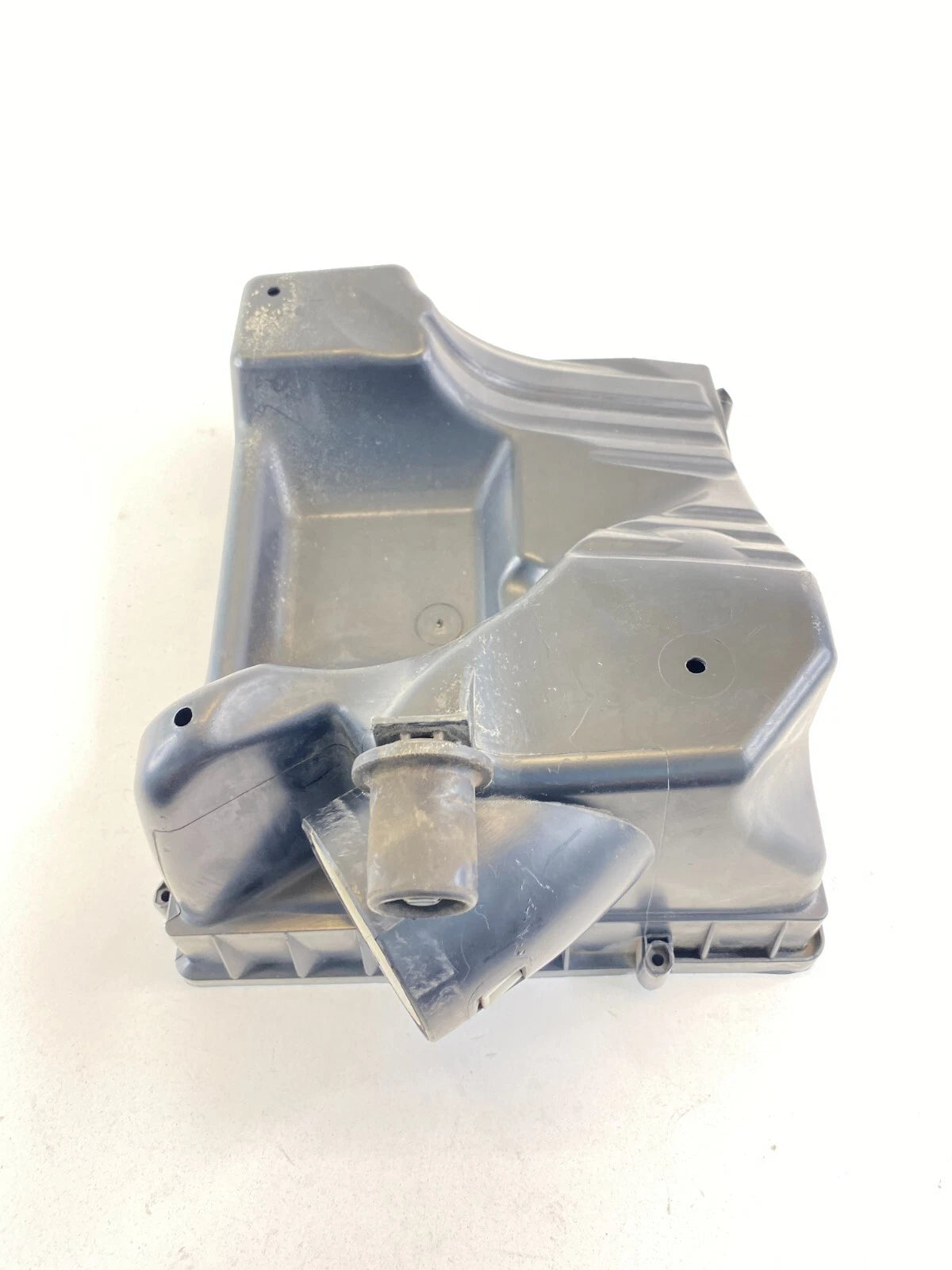 2008 2009 SATURN ASTRA 1.8L AIR INTAKE FILTER CLEANER BOX LOWER COVER HOUSING
