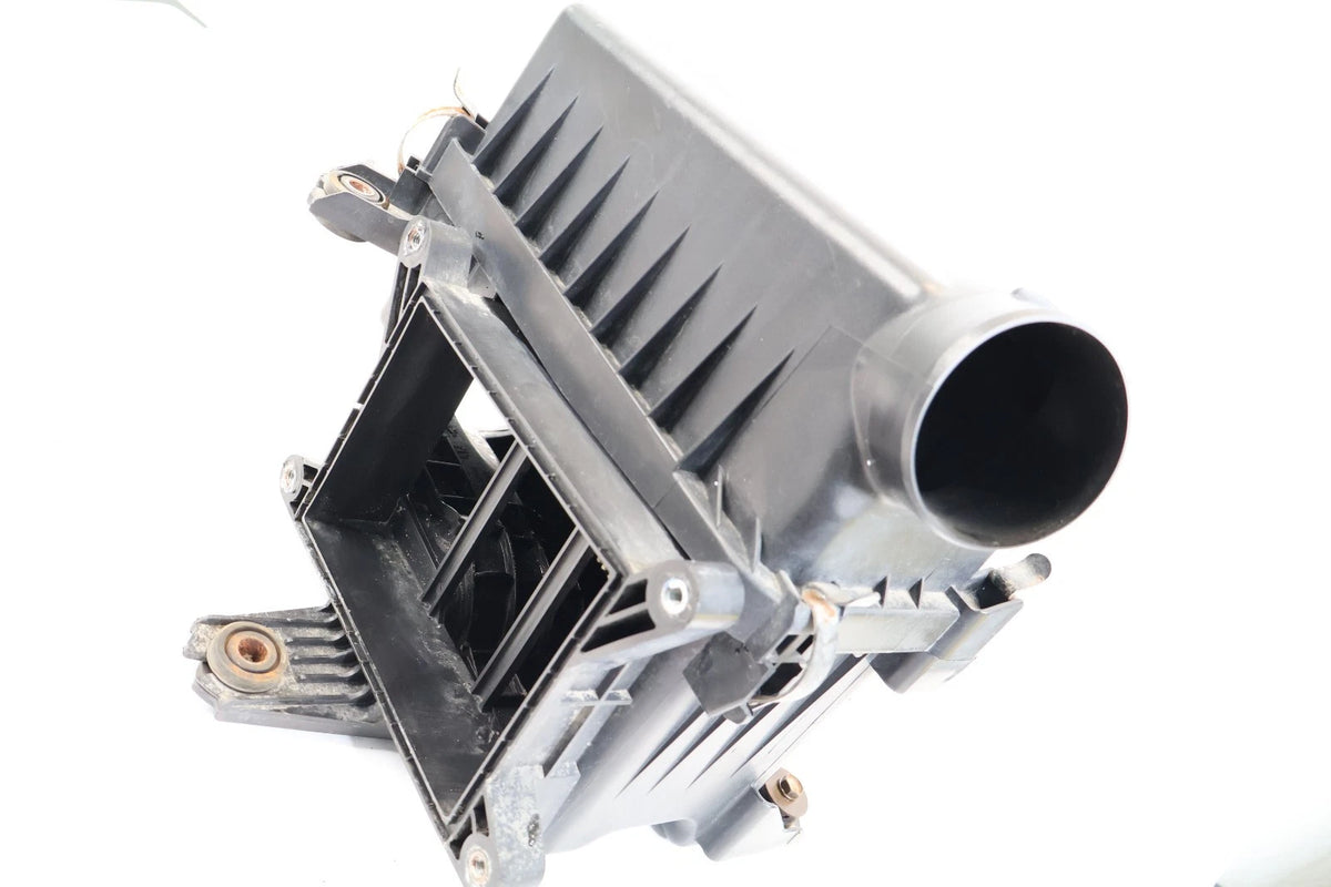 2007-2011 KIA RIO 1.6L ENGINE AIR INTAKE CLEANER FILTER BOX HOUSING 28110-1G000
