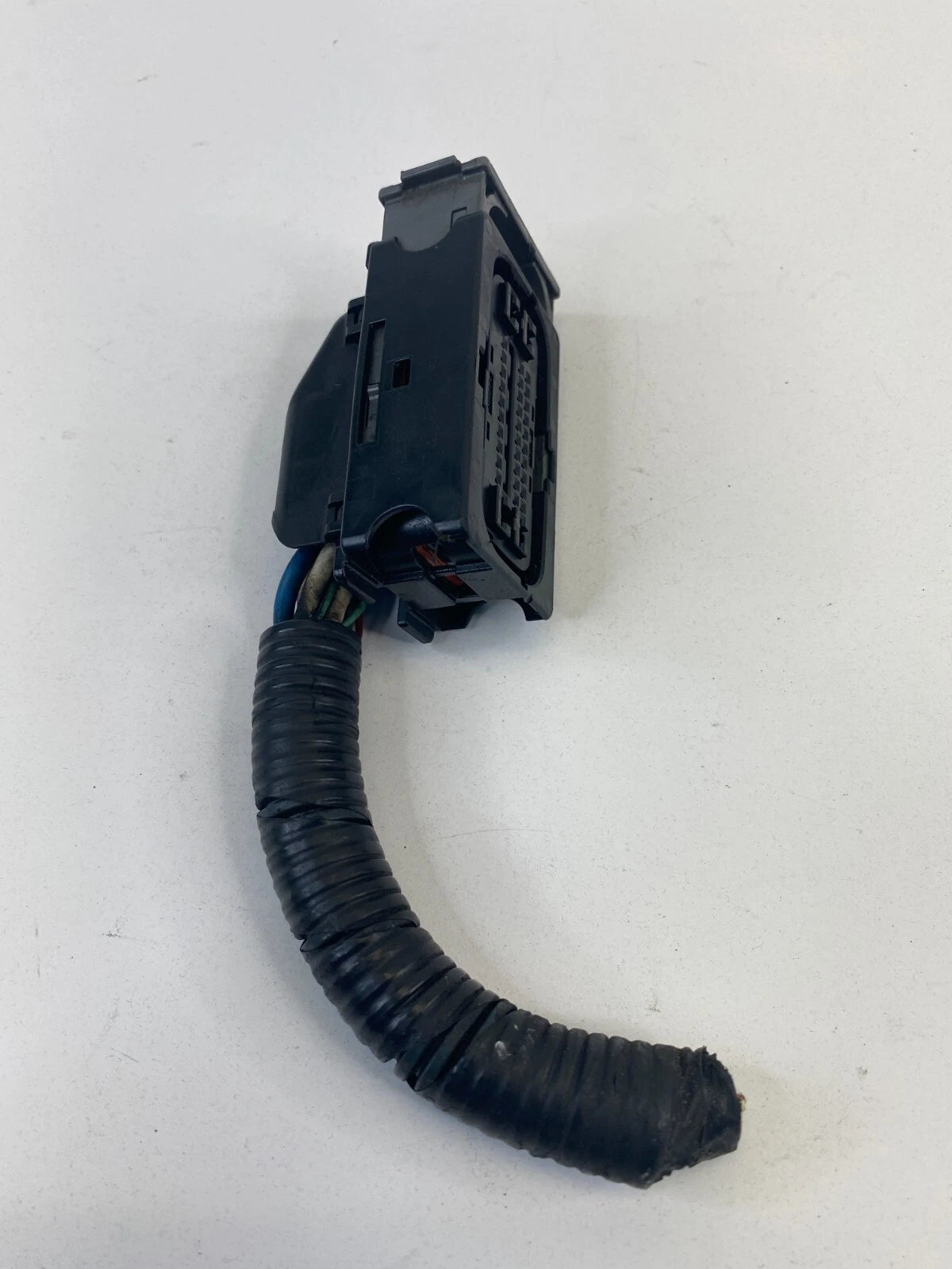 2008-2010 SCION XB ABS ANTI LOCK BRAKE PUMP PLUG CONNECTOR RELAY 82821-12570 OEM