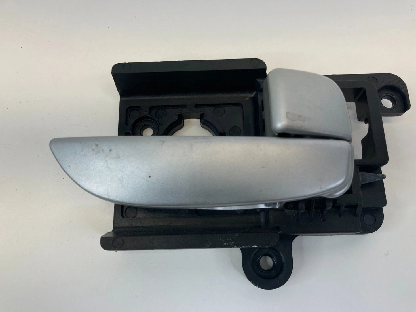 2007-2009 HYUNDAI ELANTRA SEDAN REAR RIGHT DOOR INTERIOR HANDLE 82623-HD000 OEM