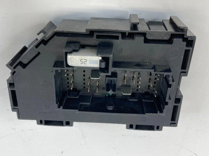 2007 GMC YUKON CHEVY TAHOE INSTRUMENT PANEL FUSE RELAY BOX COMPARTMENT 15839517