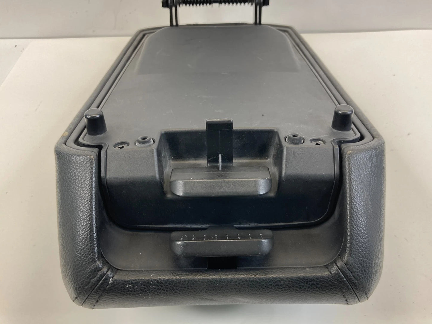 2011-2014 HYUNDAI SONATA CENTER CONSOLE ARMREST ARM REST LID STORAGE 84660-3S000