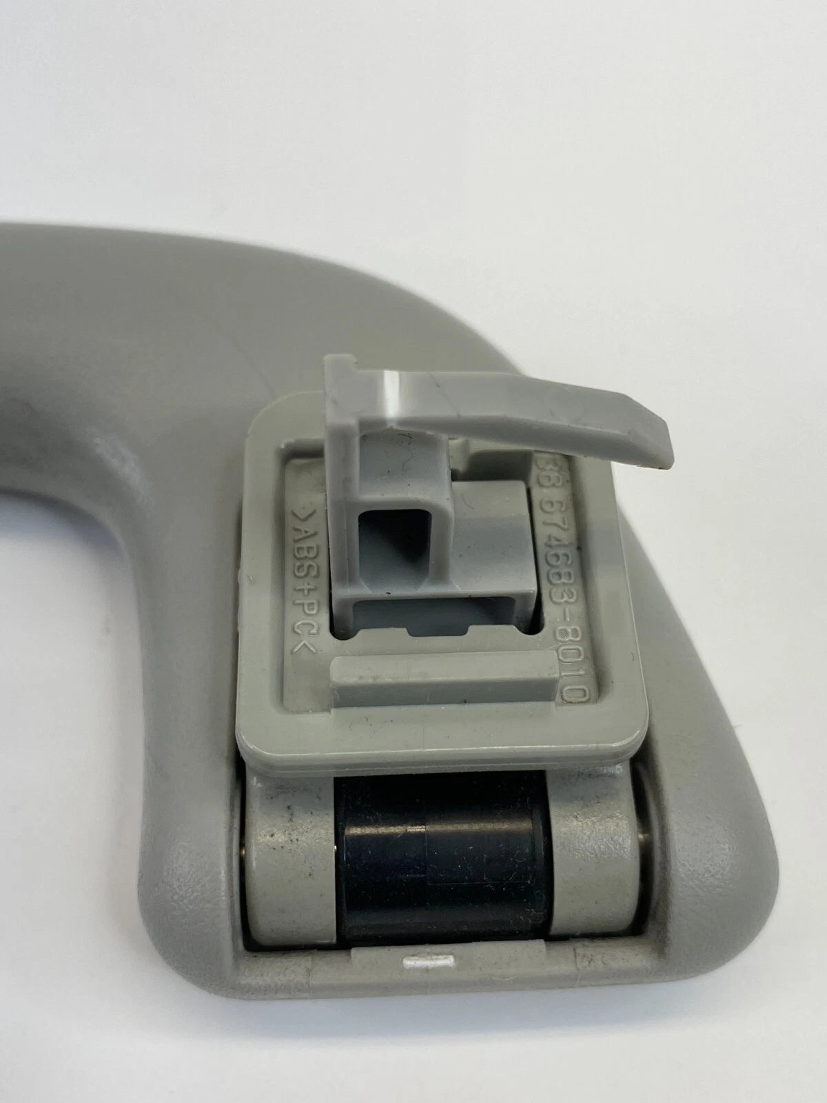 2010-2015 TOYOTA PRIUS REAR LEFT SIDE ROOF INNER GRAB GRIP HANDLE 674683-8010