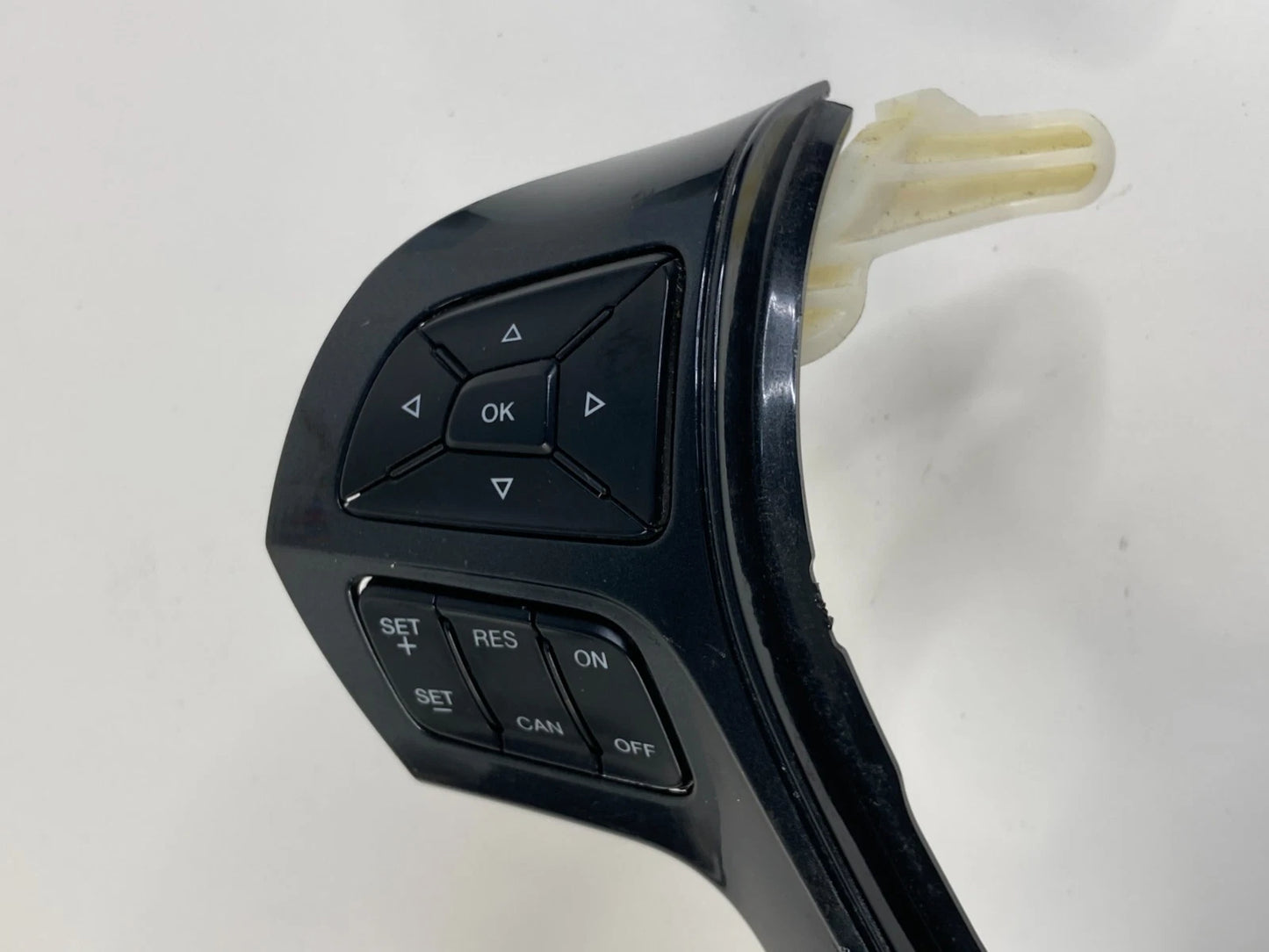 16-19 FORD EXPLORER INTERCEPTOR UTILITY STEERING WHEEL SWITCH CONTROL 628731600E