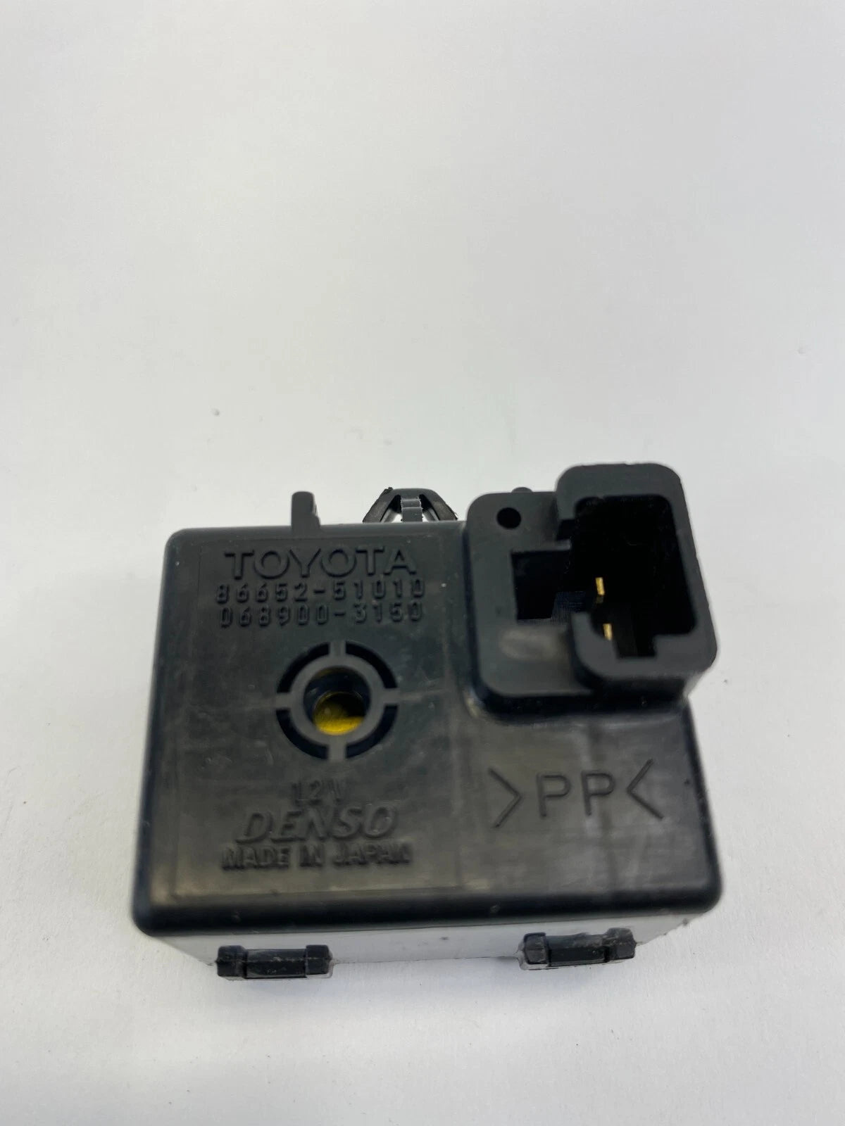 2003-2007 TOYOTA SEQUOIA SKID CONTROL WARNING BUZZER SWITCH DENSO 86652-51010