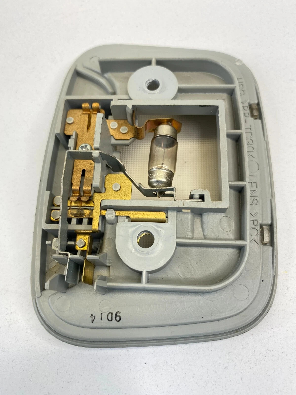 2007-2013 MITSUBISHI OUTLANDER INTERIOR ROOF DOME MAP LIGHT ROOM LAMP MR190205