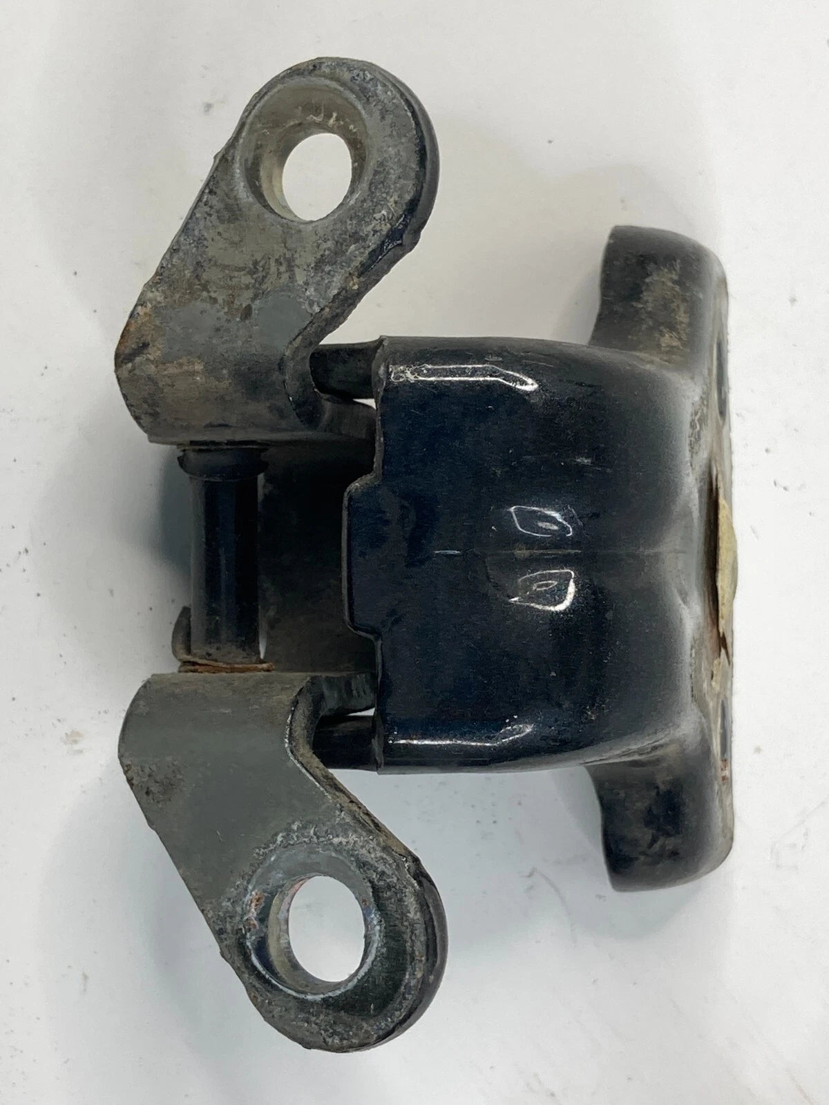 2012-2015 CHEVROLET CAPTIVA SPORT REAR DOOR RIGHT UPPER & LOWER HINGE SET PAIR