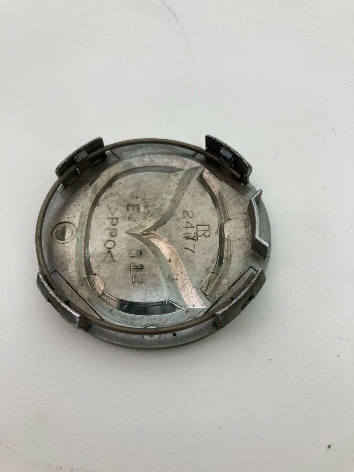 2004 04 MAZDA 3 MAZDA3 WHEEL RIM HUPCAP CENTER CAP HUP CAP COVER ASSEMBLY OEM