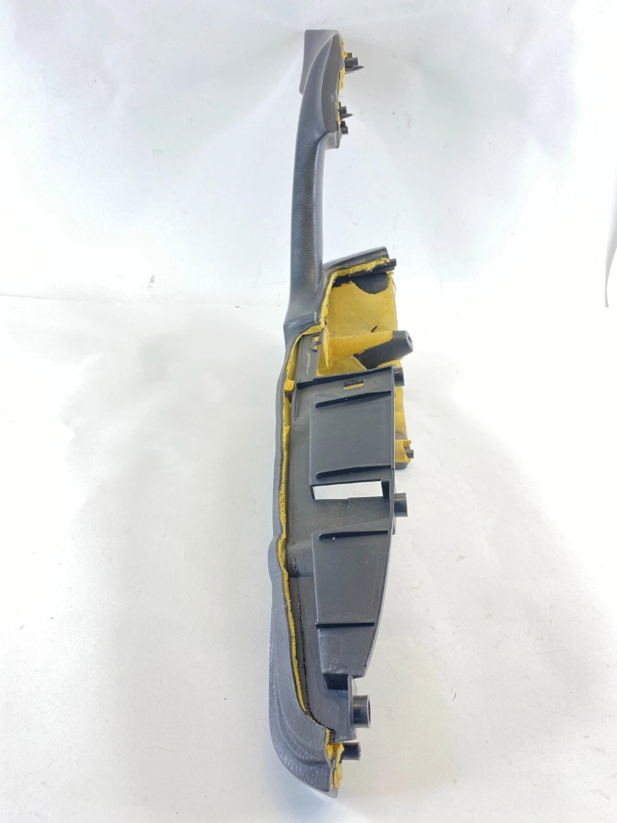 04-08 ACURA TL FRONT RIGHT SIDE INNER DOOR PANEL PULL HANDLE ARMREST BASE OEM