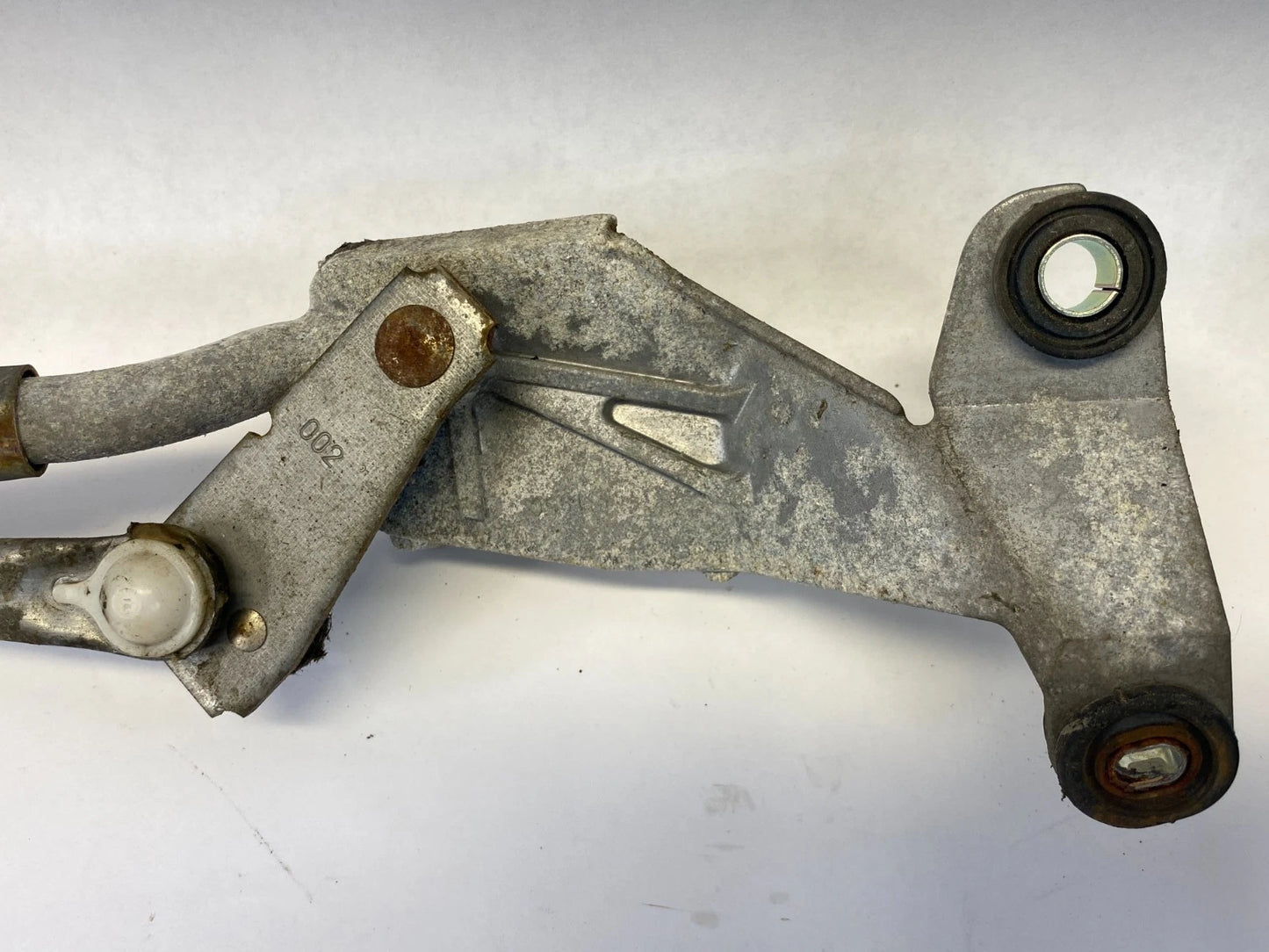 2007-2013 MITSUBISHI OUTLANDER FRONT WINDSHIELD WIPER MOTOR W/ LINKAGE OEM