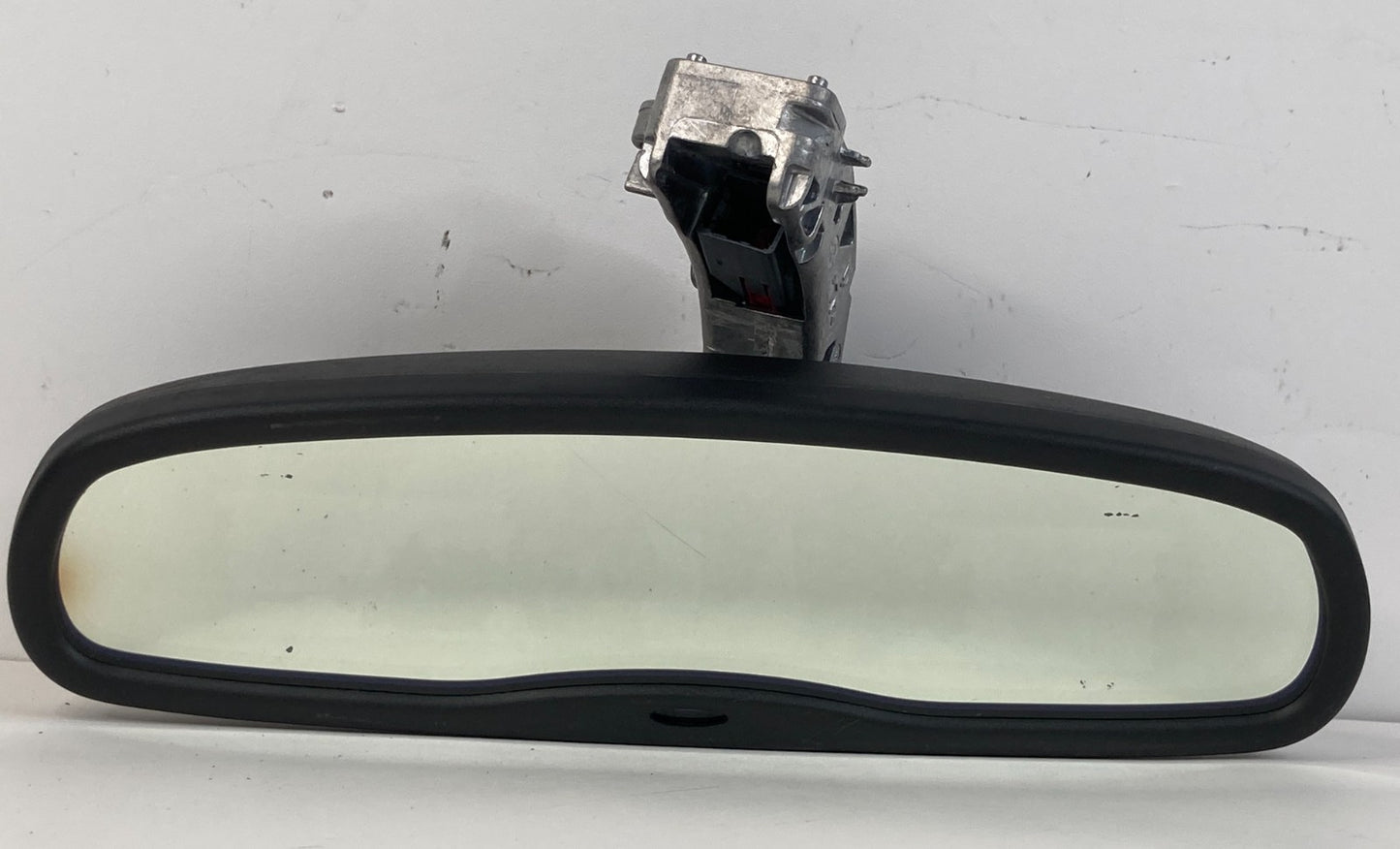 2008-2015 Land Rover LR2 Inside Rear View Interior Mirror Automatic Dimming OEM
