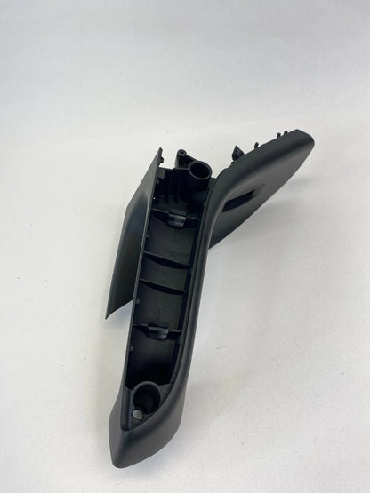 06-10 VOLKSWAGEN PASSAT REAR LEFT DOOR PULL HANDLE WINDOW SWITCH BEZEL 3C4867179