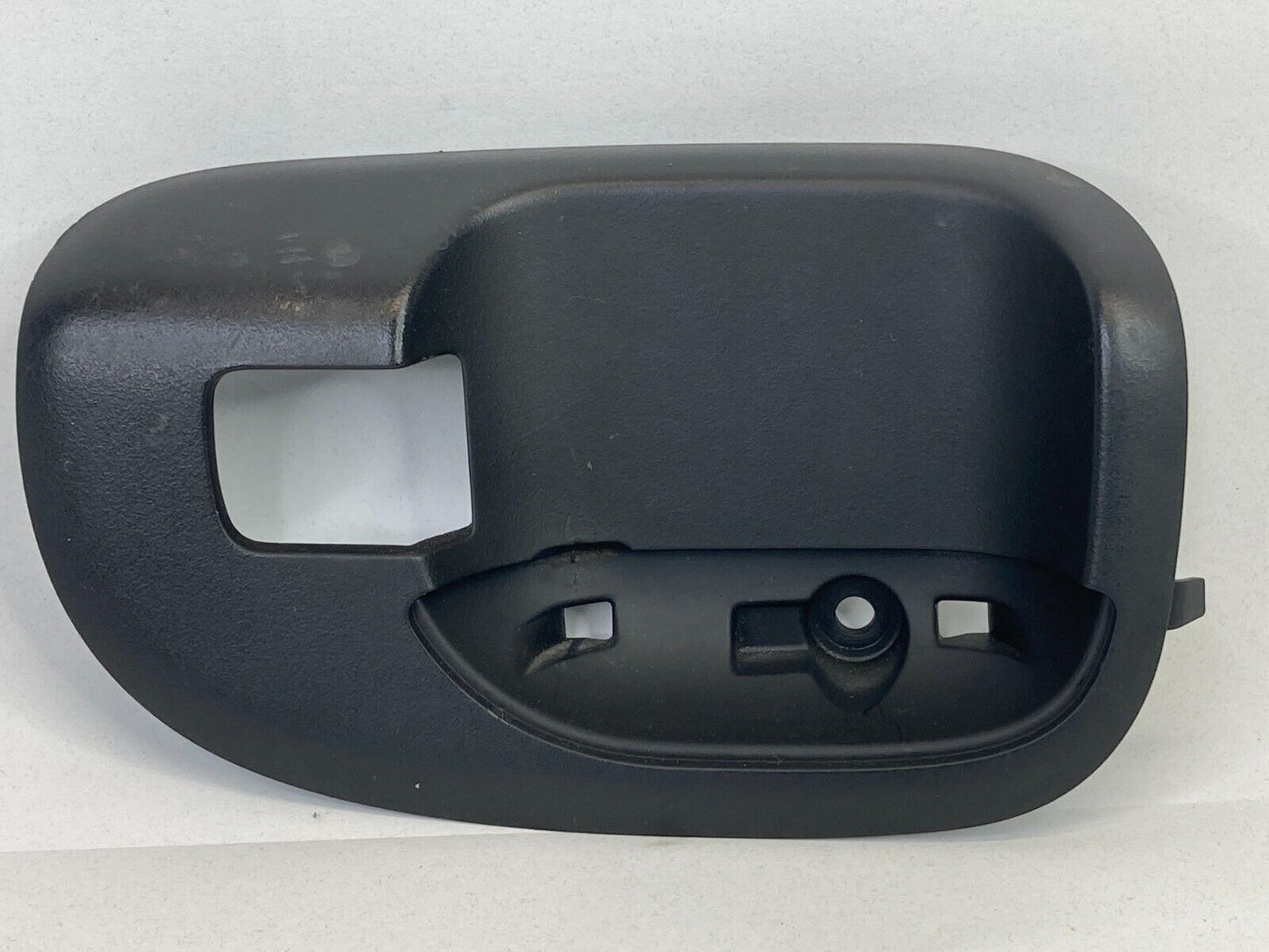 10-12 Dodge Caliber Rear Left Interior Door Handle Bezel Cover Trim INS33TRMA