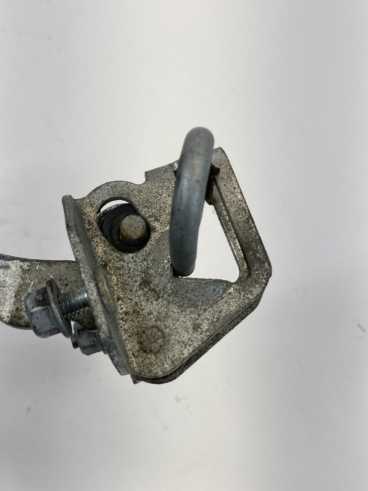 2005-2009 Chevrolet Trailblazer Front Right Door Check Strap Stopper Hinge