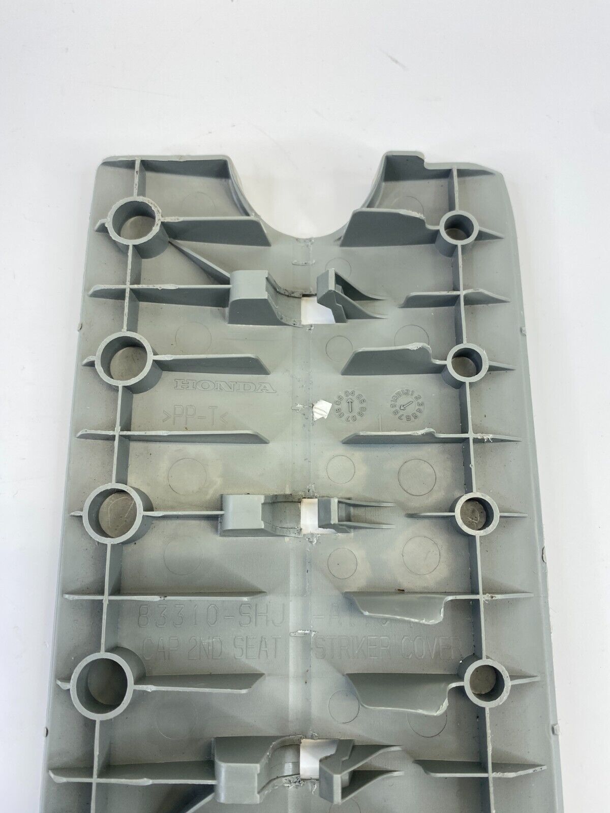 2005-2007 Honda Odyssey 2nd Second Seat Striker Cover Cap Trim 83310-SHJ-A110