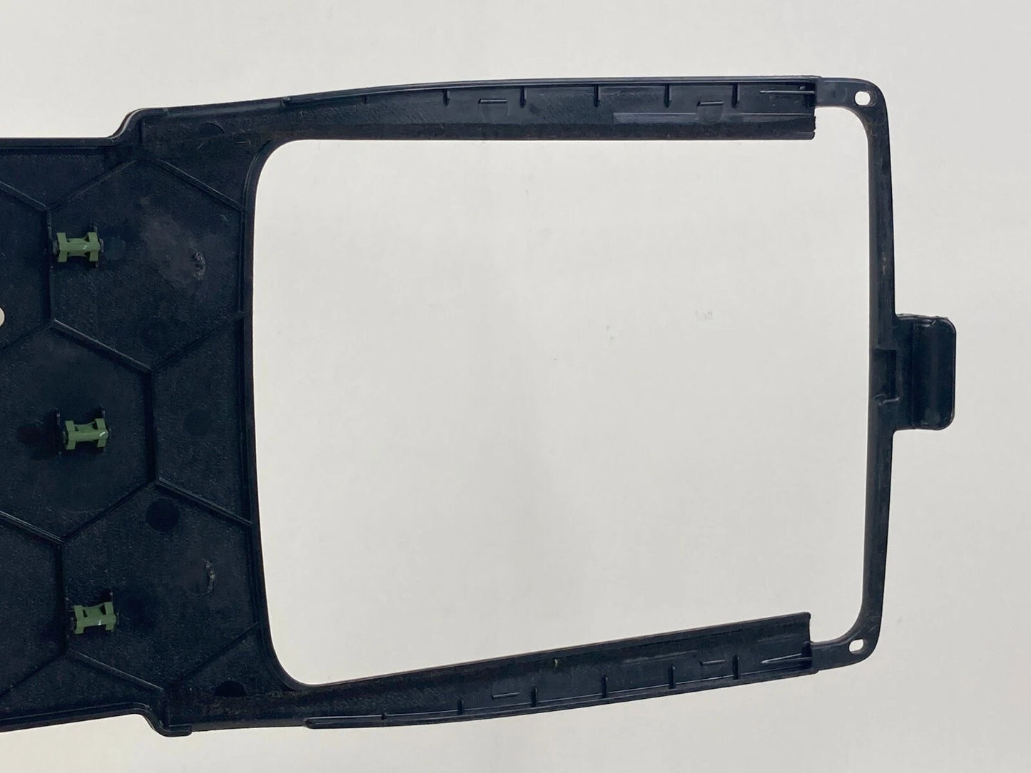 2008-2012 BUICK ENCLAVE CENTER CONSOLE DASH STORAGE TRAY BEZEL TRIM 25810871 OEM