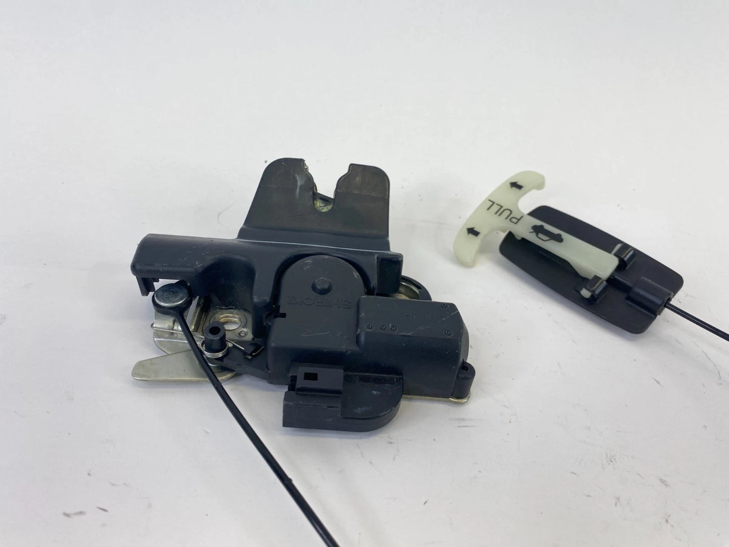 07 08 INFINITI G35 SEDAN RR TRUNK LID POWER LOCK LATCH RELEASE ACTUATOR ASSY OEM