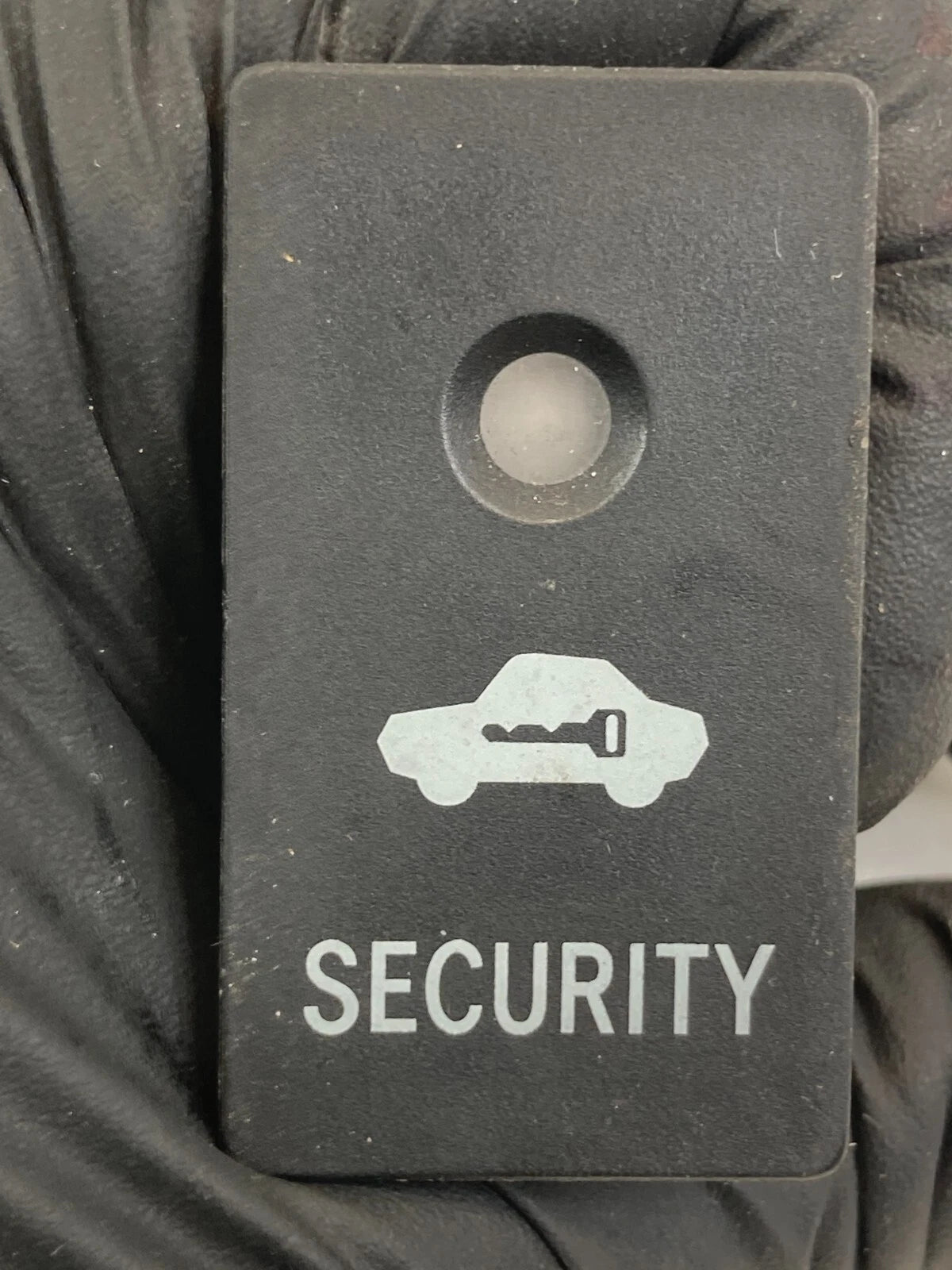 2003-2008 TOYOTA COROLLA SECURITY ALARM INDICATOR NOTIFICATION LIGHT 489082 OEM
