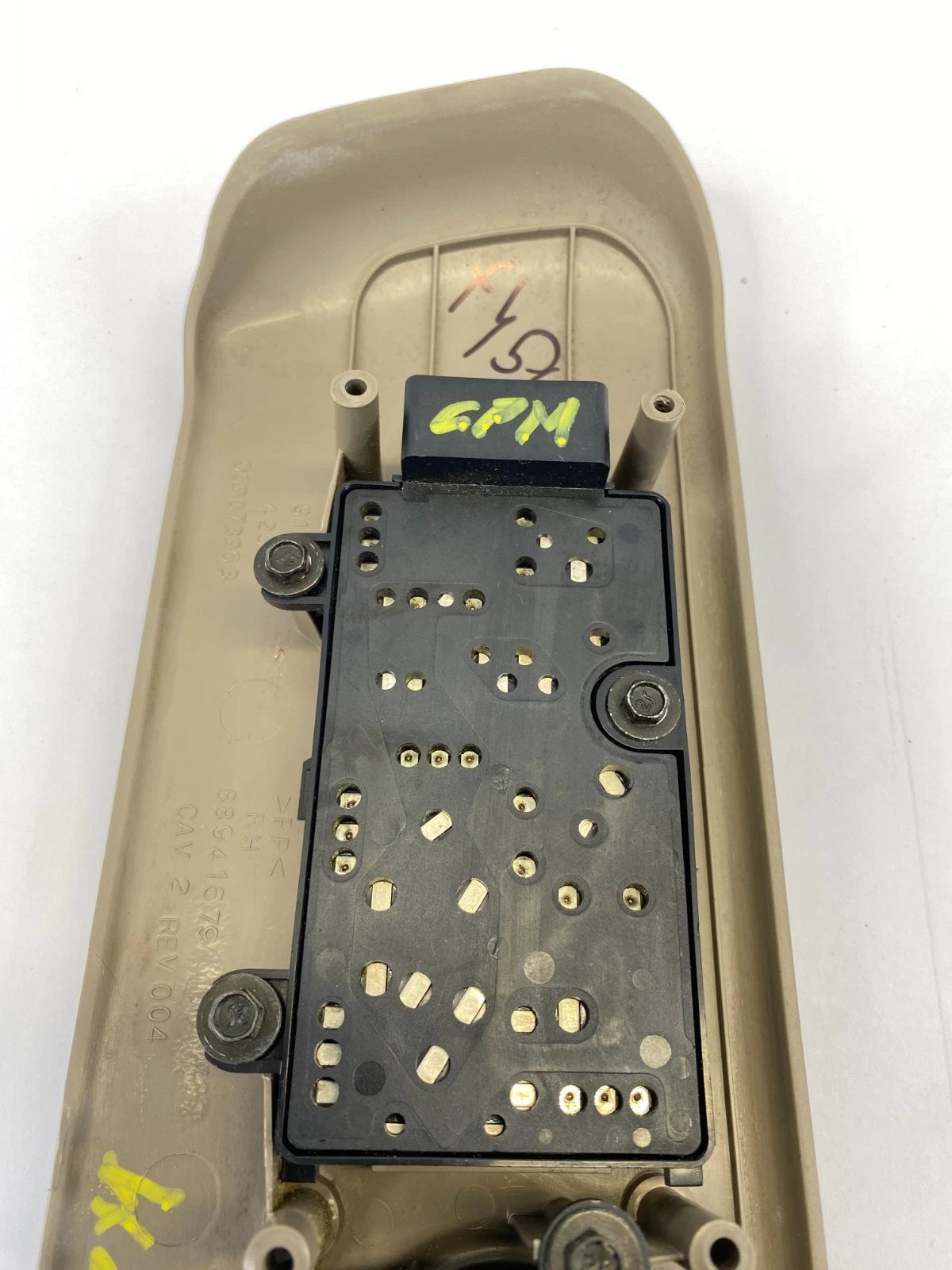 2003-2006 CHEVROLET TAHOE FRONT RIGHT PASSENGER SEAT SWITCH 88941679 OEM