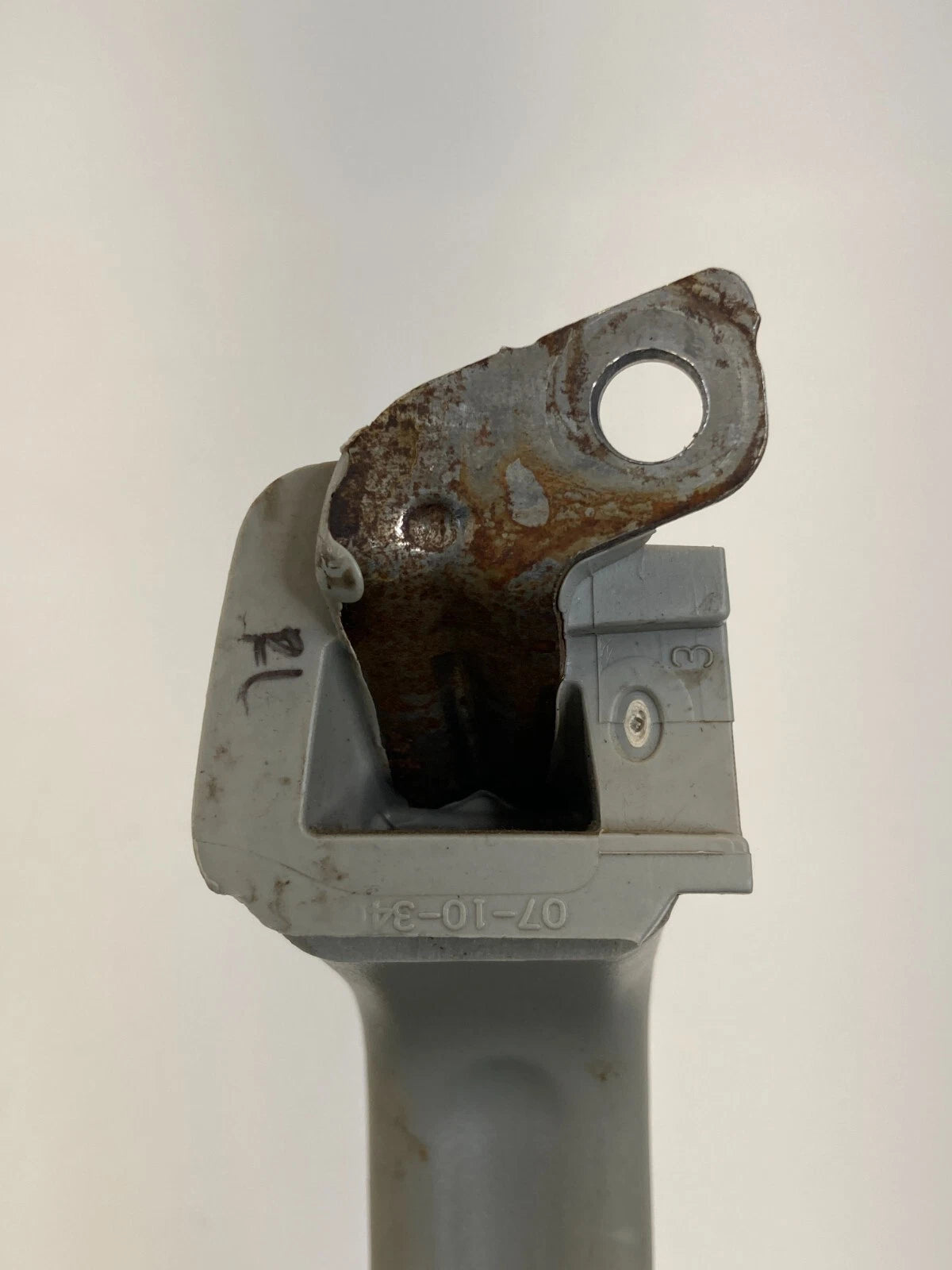 2009-2012 CHEVROLET TRAVERSE ROOF REAR LEFT SIDE INNER GRAB GRIP HANDLE OEM