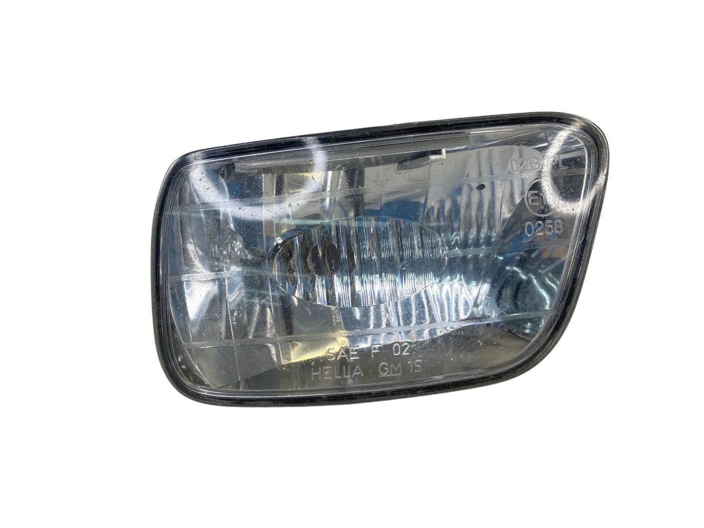 2002-2009 CHEVROLET TRAILBLAZER FRONT RIGHT PASSENGER SIDE FOG LIGHT LAMP OEM