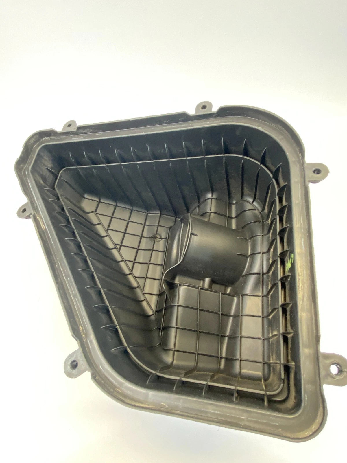 2009-2017 CHEVROLET TRAVERSE ENGINE AIR CLEANER FILTER INTAKE BOX COVER TOP OEM