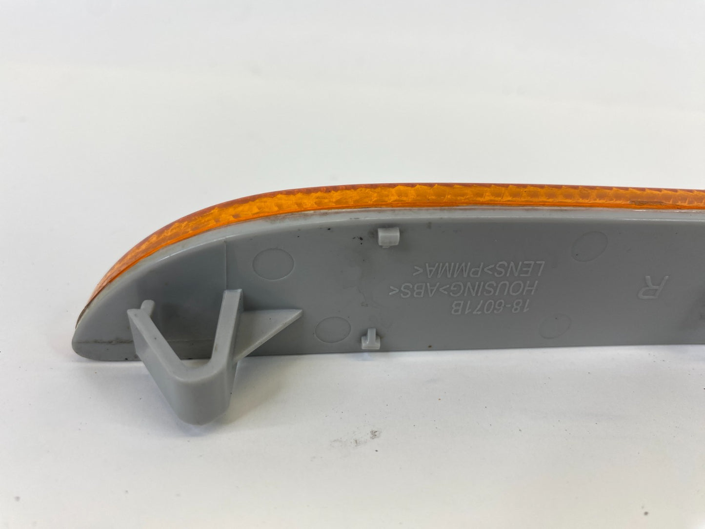 2003-2007 Saab 9-3 Front Right Passenger Bumper Side Marker Light Lamp OEM