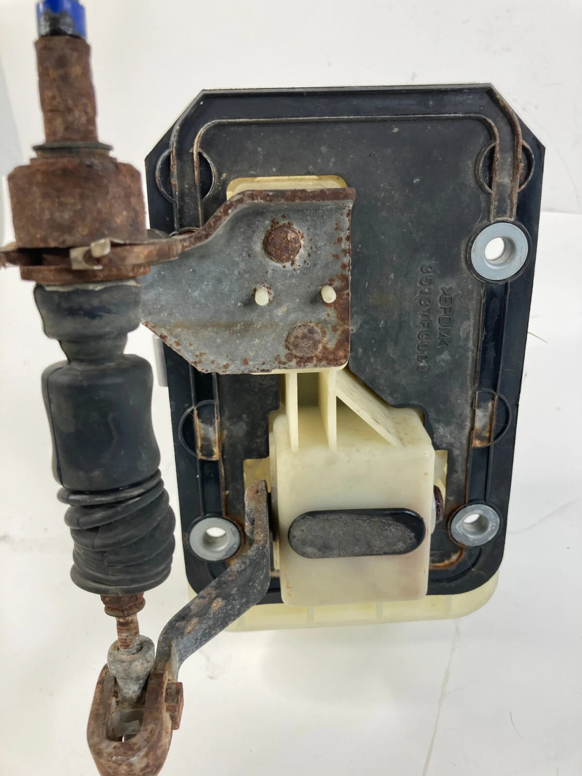 2009-2013 SUBARU FORESTER AUTO GEAR SHIFTER SHIFT LEVER SELECTOR 85137-FG000 OEM