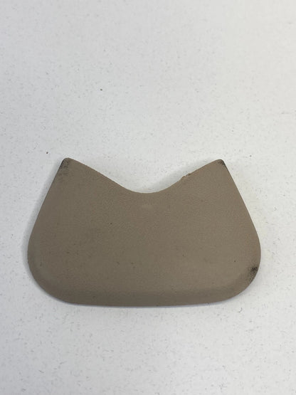 1992-1996 TOYOTA CAMRY SUNVISOR SCREW COVER BRACKET ASSEMBLY 74317-06010 OEM