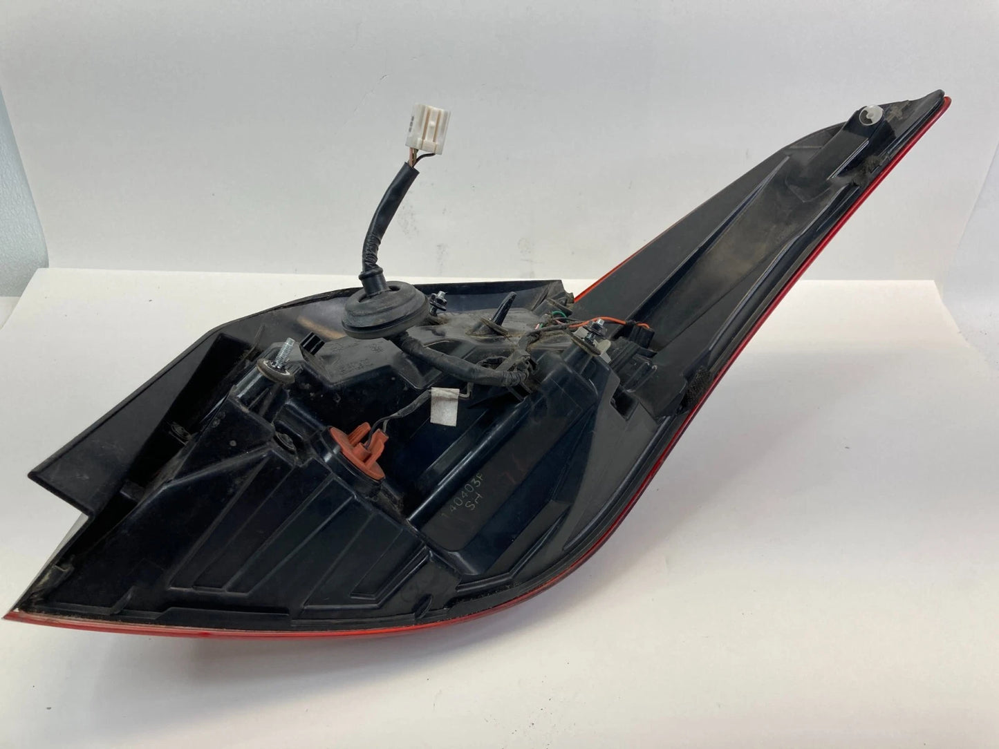 2014-2016 HYUNDAI ELANTRA LEFT DRIVER TAILLIGHT TAIL LAMP OUTER 92401-3X2 KOREA