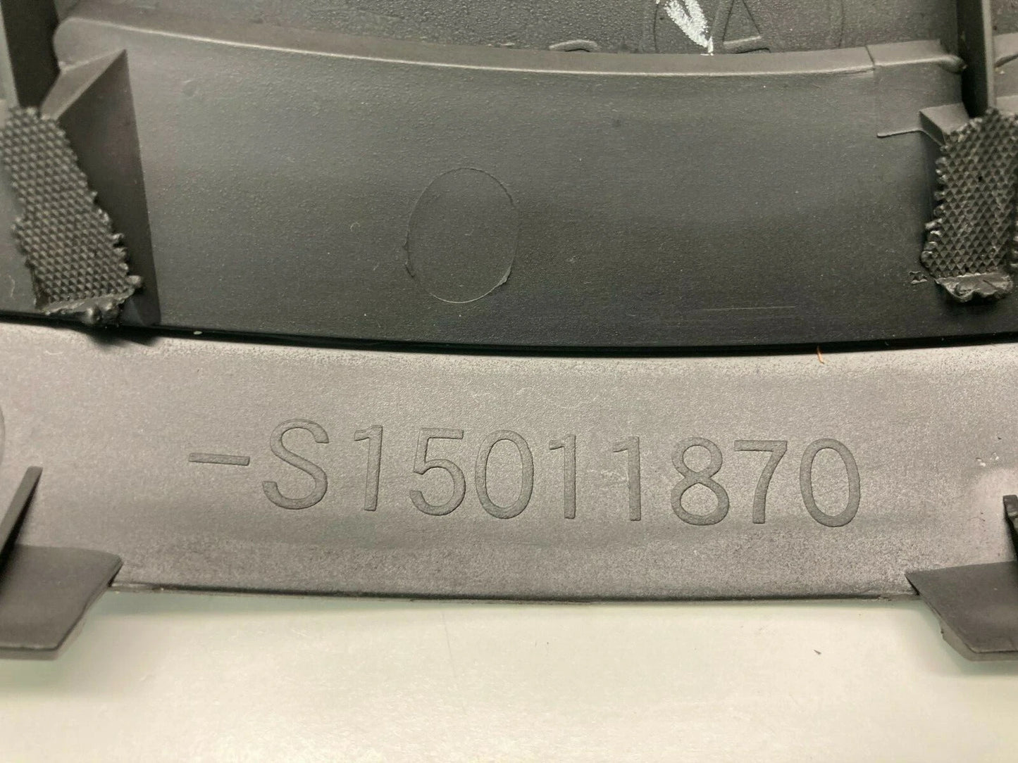 2006-2007 SUBARU B9 TRIBECA DASH CLUSTER SPEEDOMETER COVER BEZEL TRIM S15011870