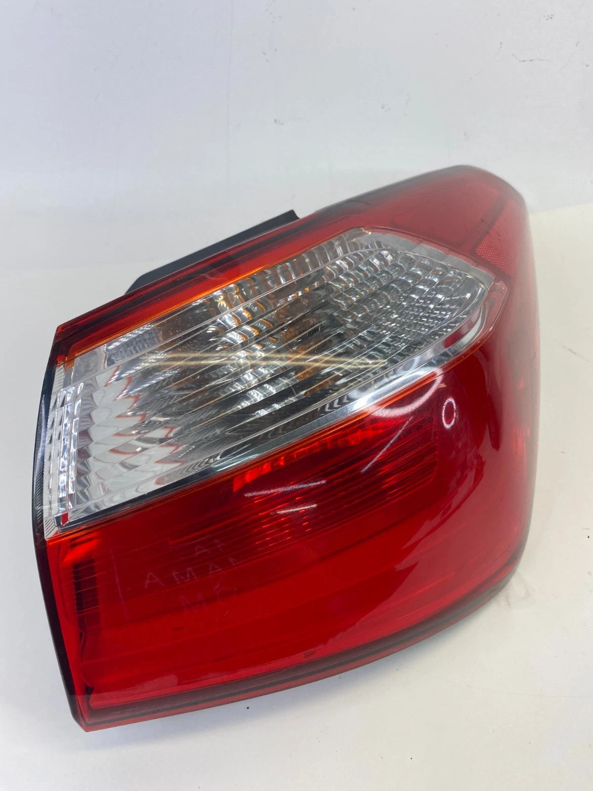 2014-2016 Kia Forte SEDAN Rear Right Side Tail Lamp Light Outer Taillight Lamp