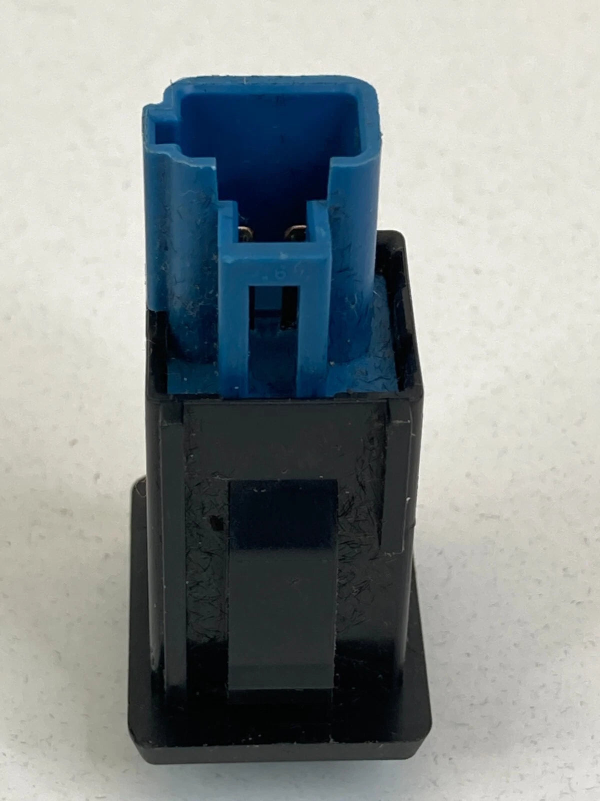 2006-2013 LEXUS IS250 TRUNK RELEASE OPENER CANCEL CONTROL SWITCH BUTTON OEM