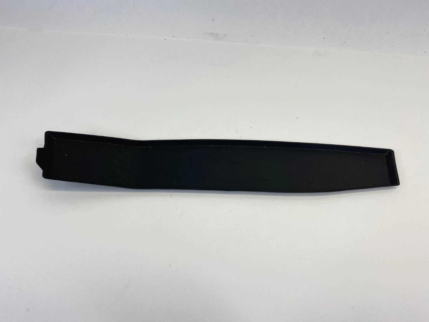04-06 CADILLAC SRX FRONT RIGHT SIDE INNER DOOR PANEL POCKET MAT LINER 8500020