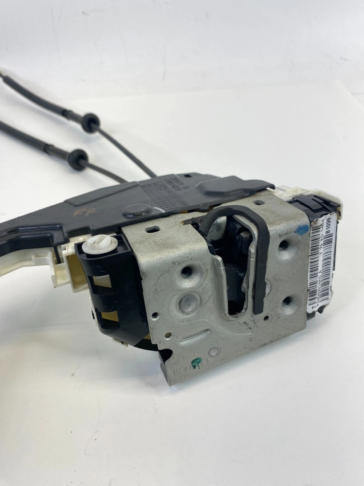 2015-2017 Chrysler 200 Rear Right Door Lock Latch Release Actuator 04589914AD