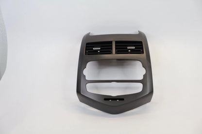 2012-2016 CHEVROLET SONIC CENTER DASH RADIO BEZEL W/ AIR VENTS 95460915
