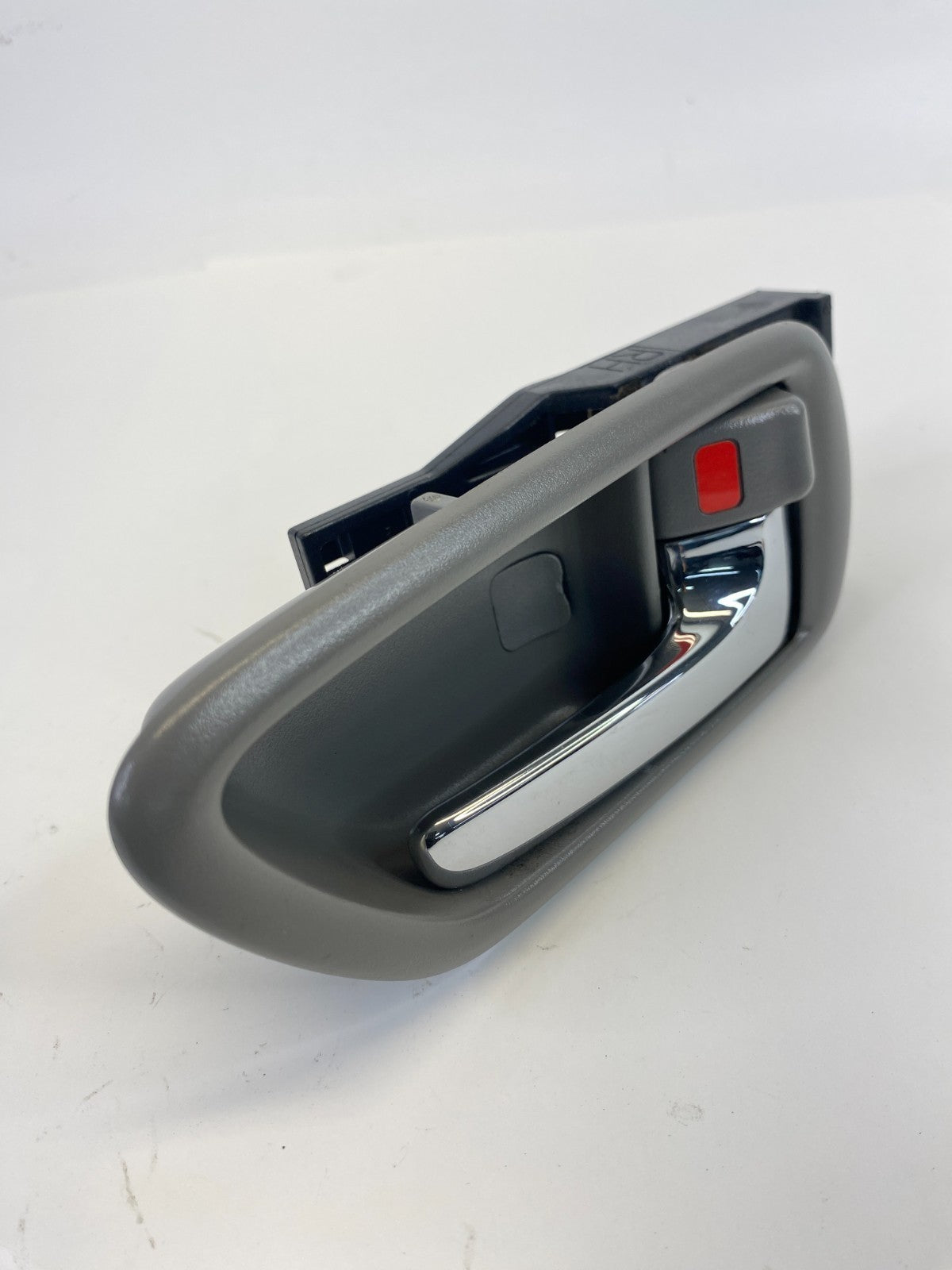 2000-2004 Toyota Avalon Rear Right Side Interior Door Handle Assembly OEM