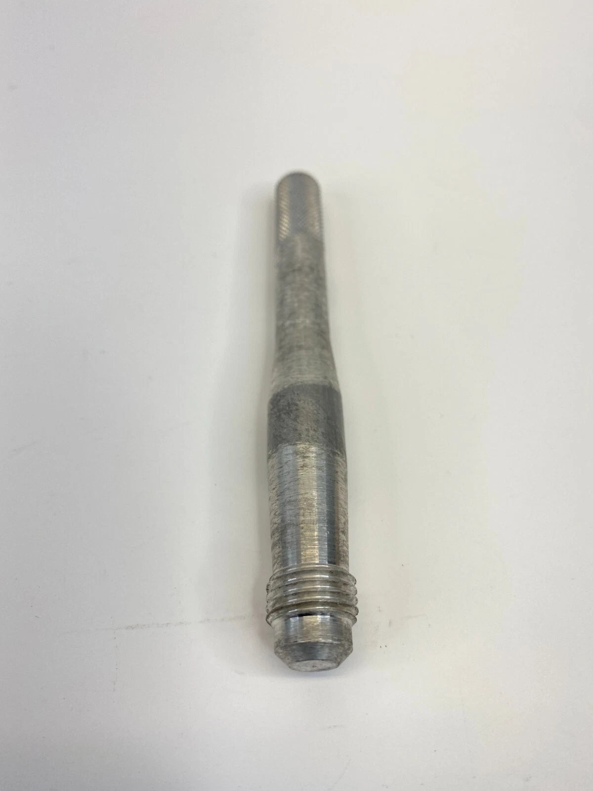 2006-2011 MERCEDES-BENZ CLS500 EMERGENCY SPARE TIRE SCREW BOLT RETAINER OEM