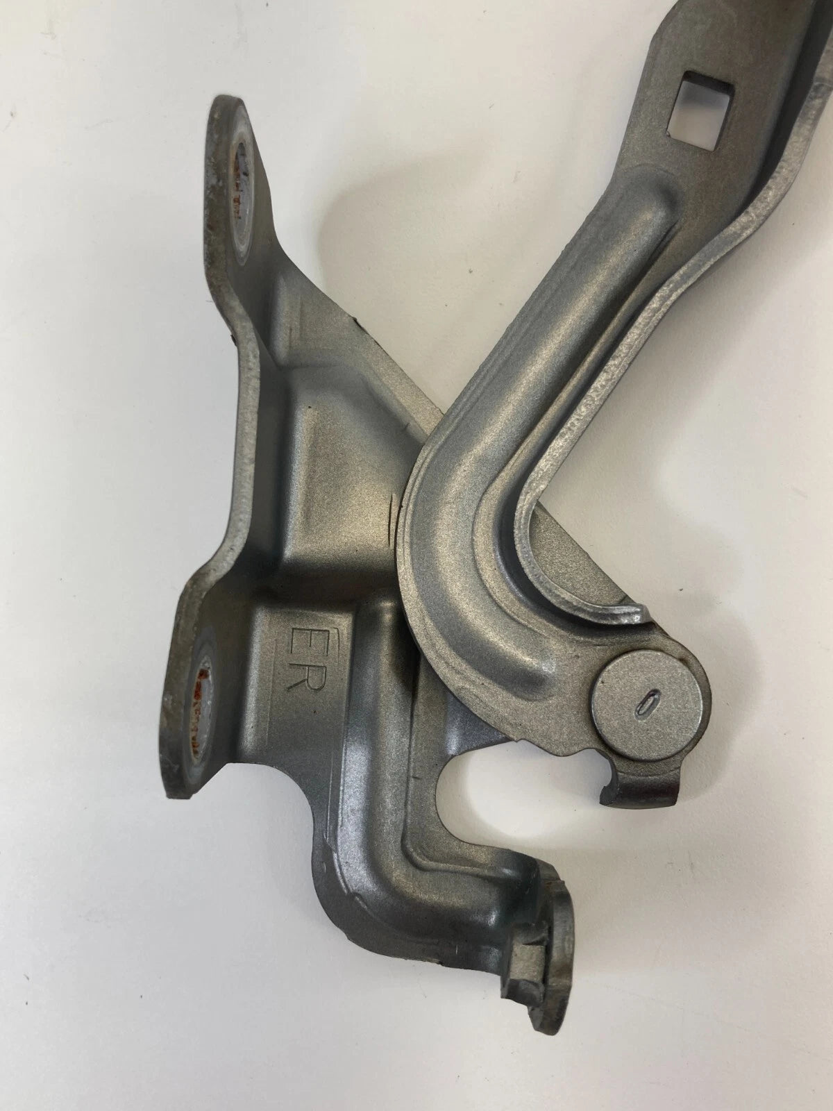2007-2012 MAZDA CX-7 CX7 FRONT HOOD HINGE SEAT PAIR LEFT & RIGHT ASSY OEM