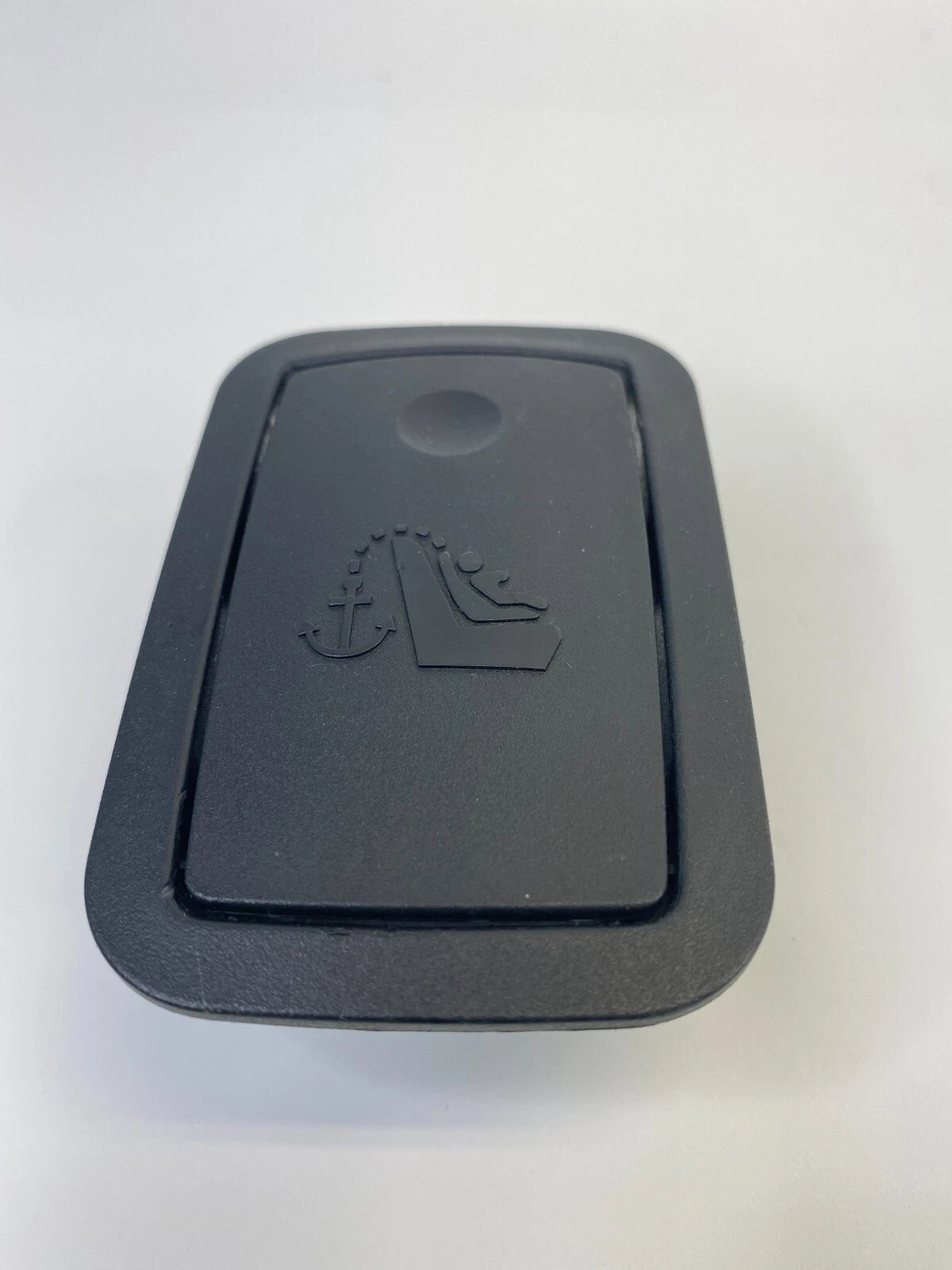 11-19 CHEVY CRUZE 13-19 ATS REAR SEAT CHILD SAFETY ANCHOR HOOK COVER 5034900