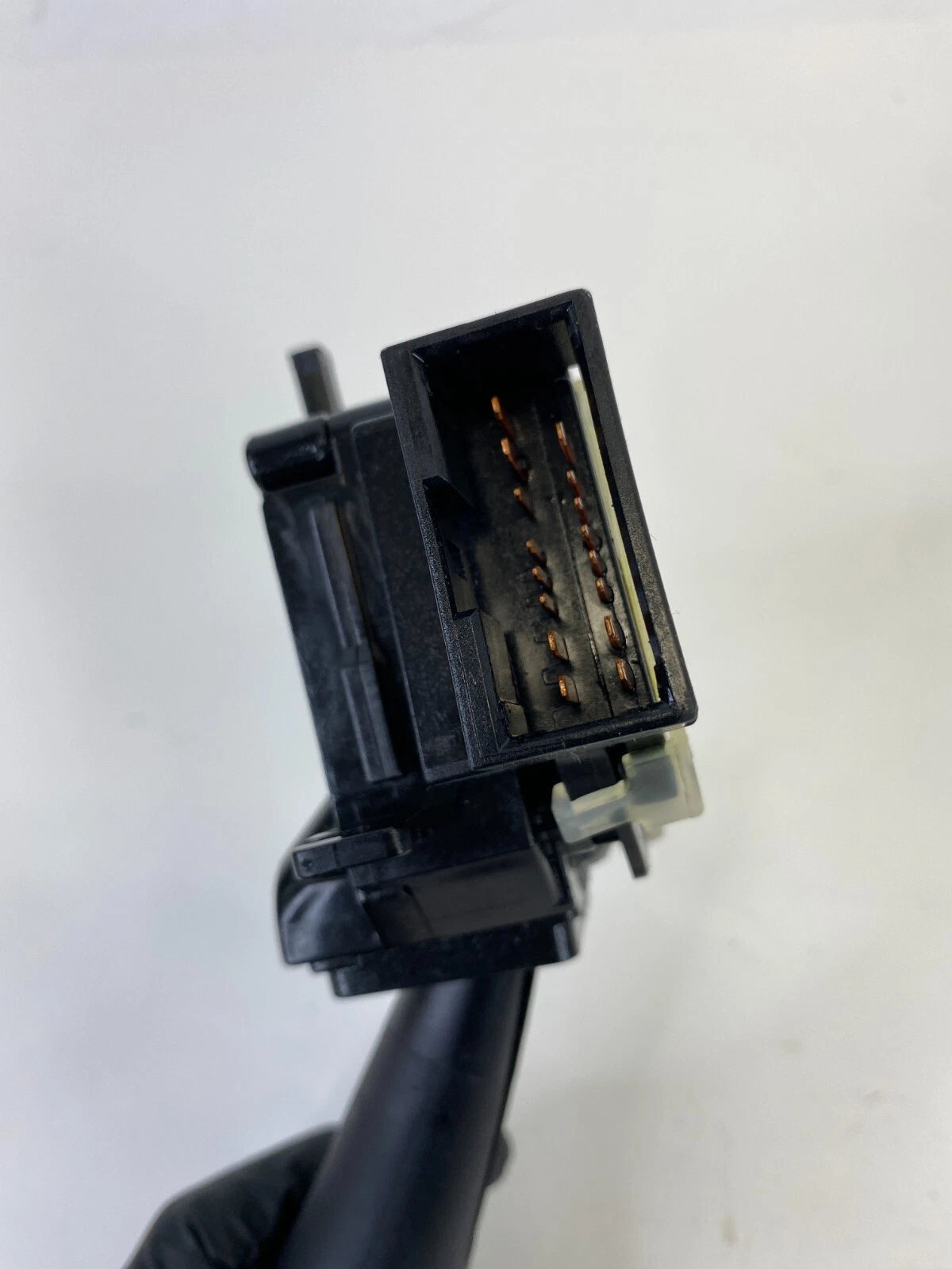 2005-2009 HYUNDAI TUCSON TURN SIGNAL HEADLIGHT CONTROL SWITCH OEM 202003393