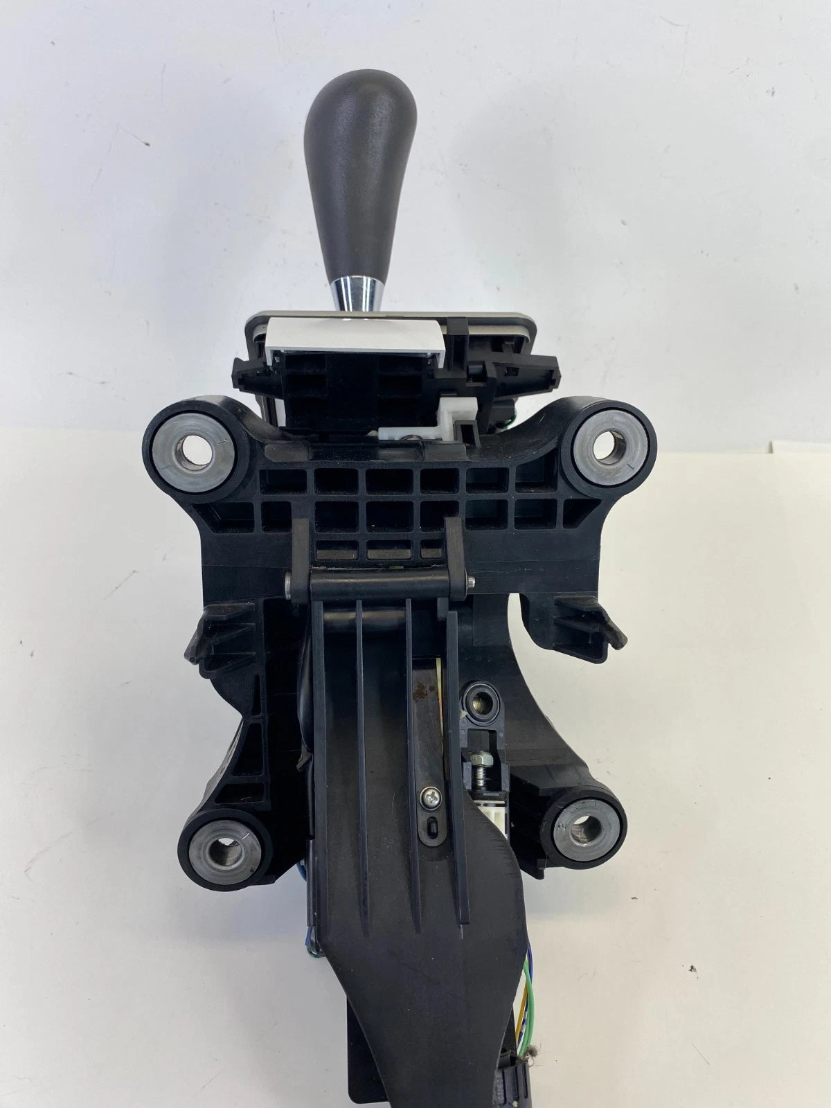 2008-2015 SCION XB AUTOMATIC FLOOR GEAR SHIFTER SHIFT LEVER SELECTOR ASSEMBLY