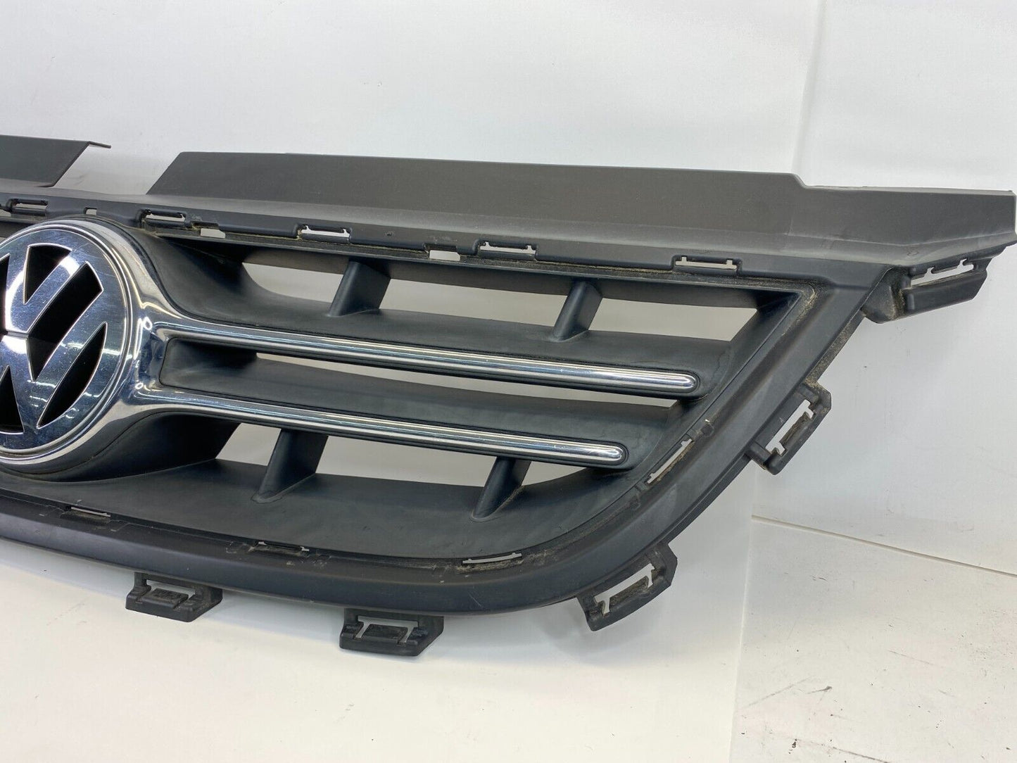 2009-2014 VW Volkswagen Routan Front Bumper Upper Grill Grille 05109914AA OEM