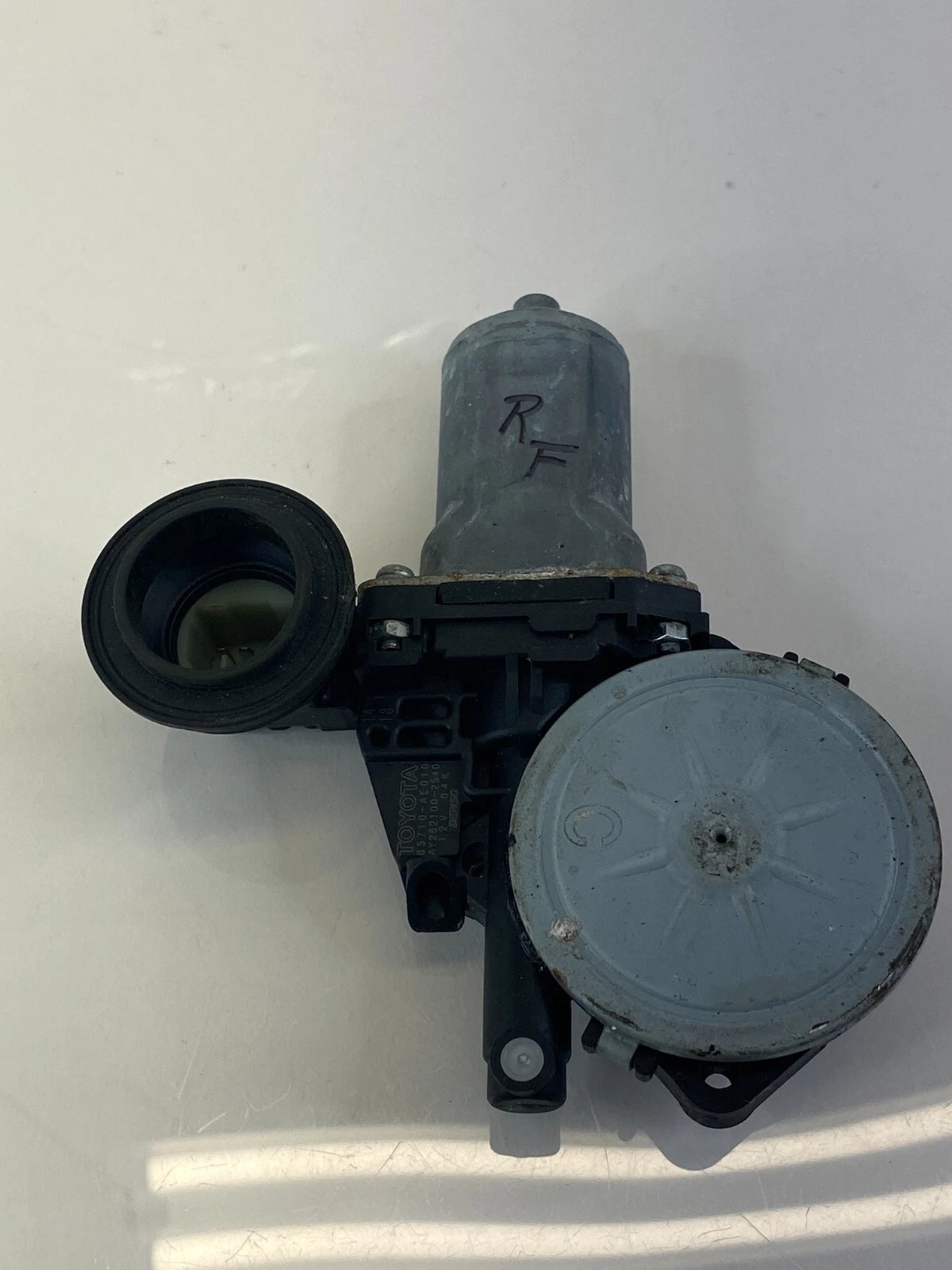 07-17 TOYOTA CAMRY COROLLA FRONT RIGHT PASSENGER POWER WINDOW MOTOR 85710-AE010